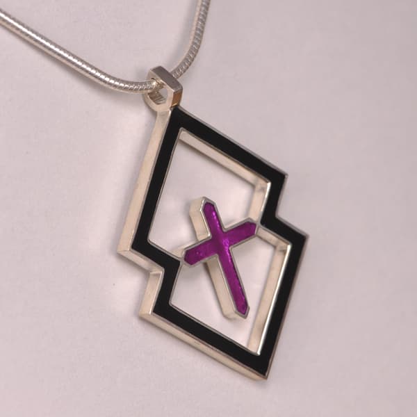 Geometric silver cross / crucifix pendant with chain