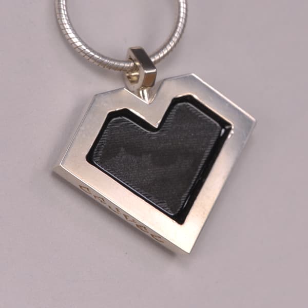 Black onyx geometric heart silver pendant with chain