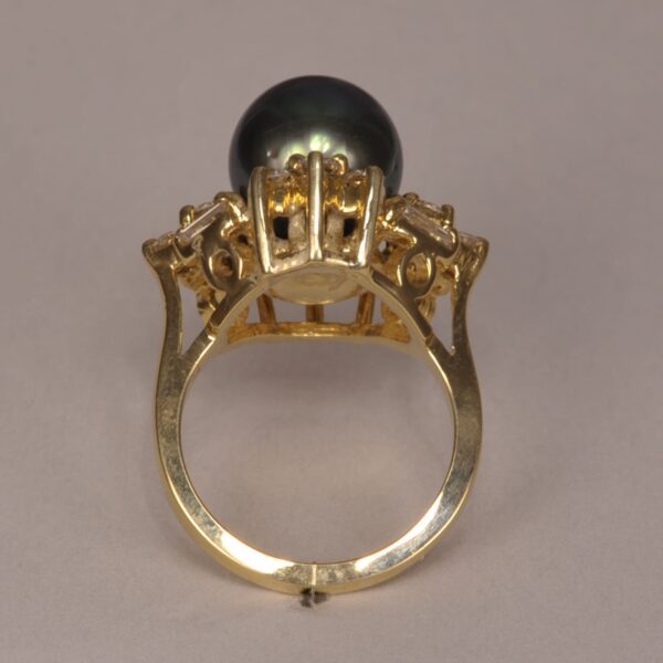 Tahitian black pearl and diamond ring, deep luster