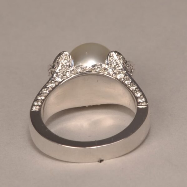 Natural Pearl and diamond ring, Handmade and very fine