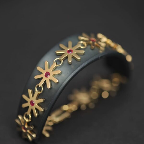 Vivid ruby starlfake bracelet, star, snowflake solid gold