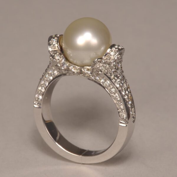 Natural Pearl and diamond ring, Handmade and very fine