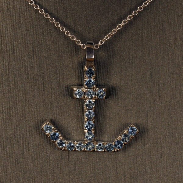 Platinum aquamarine anchor pendant with chain