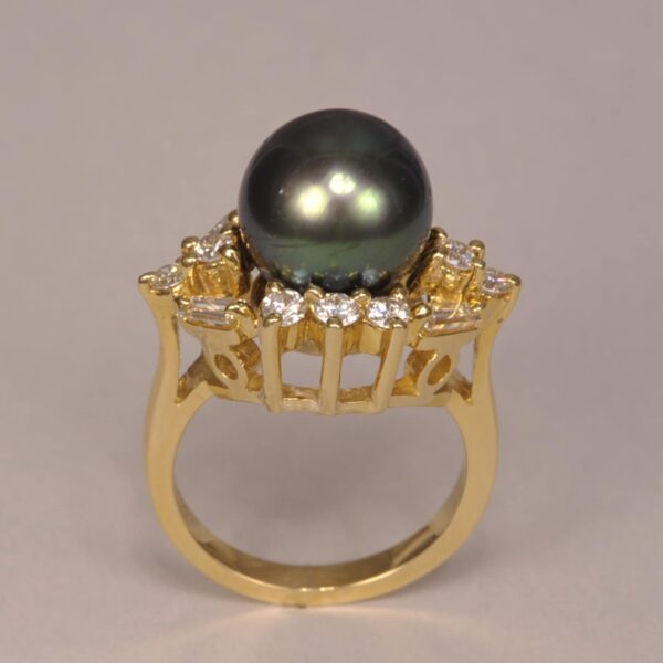 Tahitian black pearl and diamond ring, deep luster