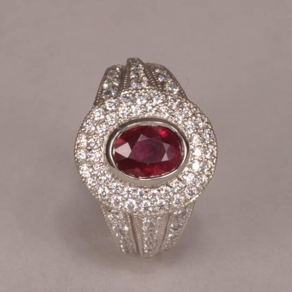 Impressive ruby and diamond ring, wonderfully crafted in the USA