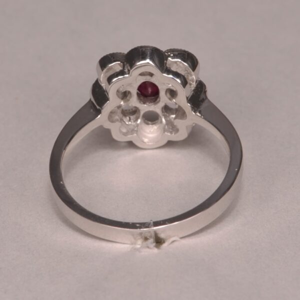 Very Fine ruby and diamond ring, flower motif, handmade