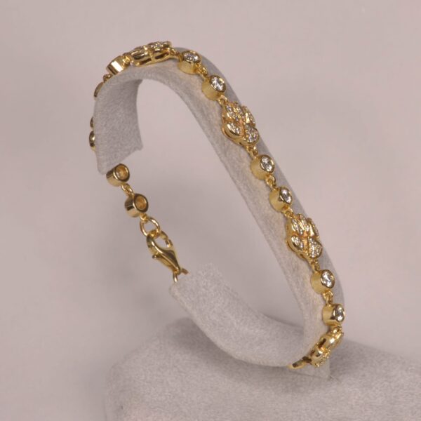 14K yellow gold diamond cat paw / cub paw bracelet