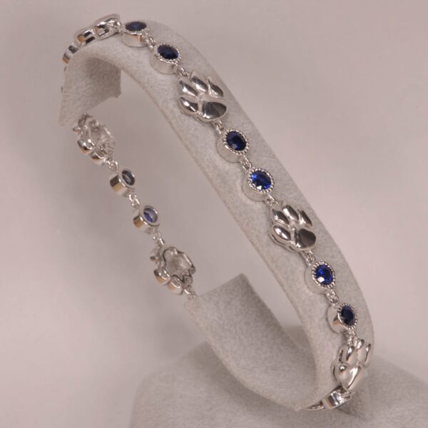 Sterling silver cat paw / cub paw sapphire bracelet