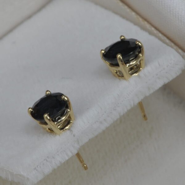 Midnight blue sapphire stud earrings, 14k gold, new