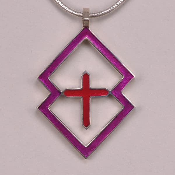 Geometric silver cross / crucifix pendant with chain