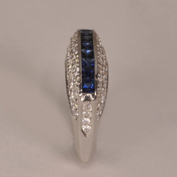 Blue sapphire and diamond high fashion ring