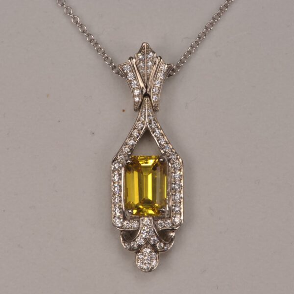 Yellow sapphire and diamond pendant, Cajuel deco style, MINT