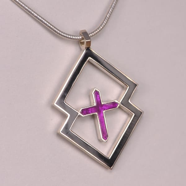 Geometric silver cross / crucifix pendant with chain