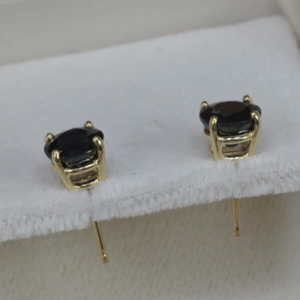 Midnight blue sapphire stud earrings, 14k gold, new