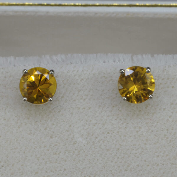 Golden yellow sapphire stud earrings, 14k gold, new