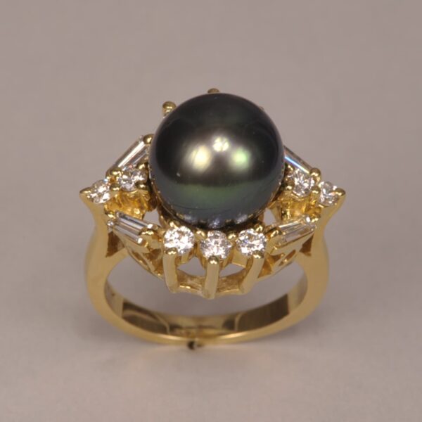 Tahitian black pearl and diamond ring, deep luster