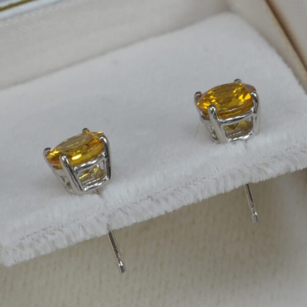 Golden yellow sapphire stud earrings, 14k gold, new