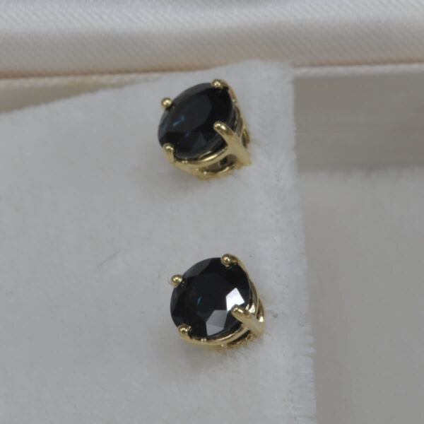 Midnight blue sapphire stud earrings, 14k gold, new