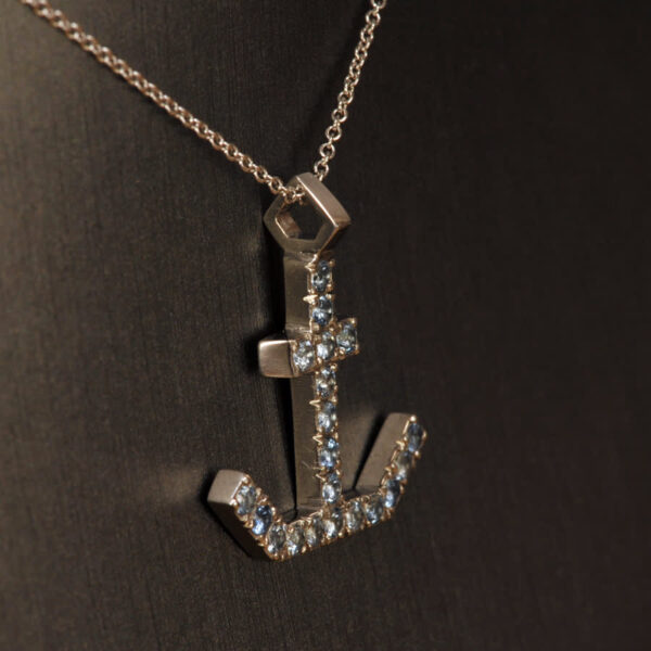 Platinum aquamarine anchor pendant with chain