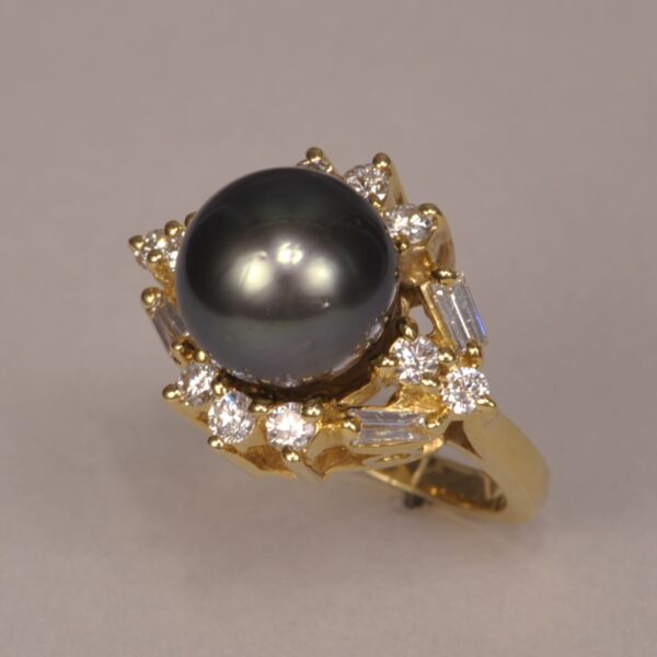 Tahitian black pearl and diamond ring, deep luster