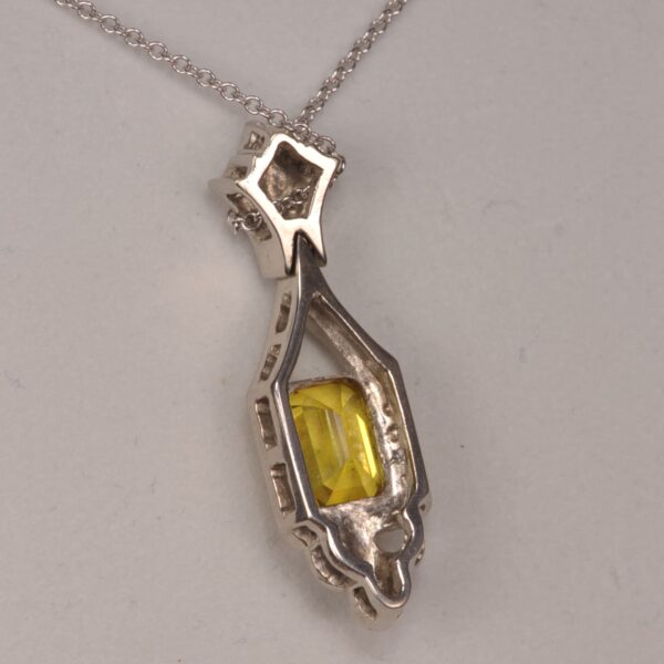 Yellow sapphire and diamond pendant, Cajuel deco style, MINT