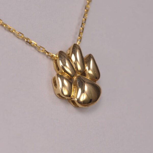 14K yellow gold cat paw / cub paw pendant with chain