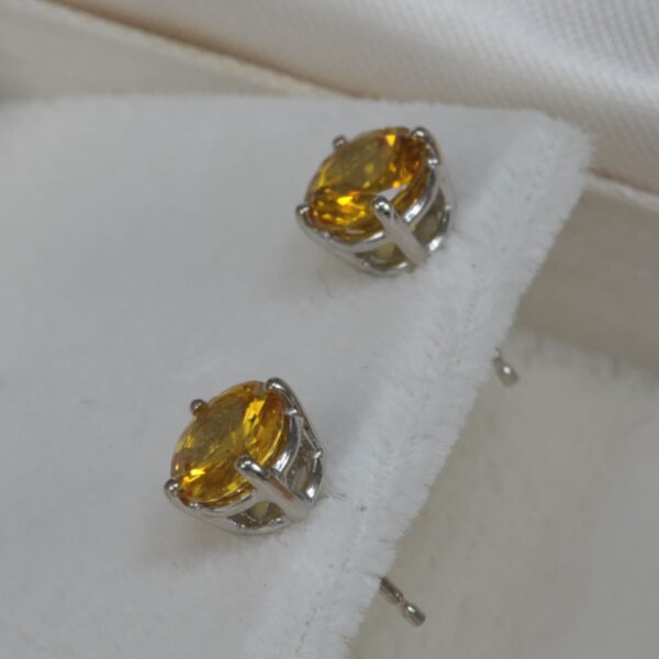 Golden yellow sapphire stud earrings, 14k gold, new