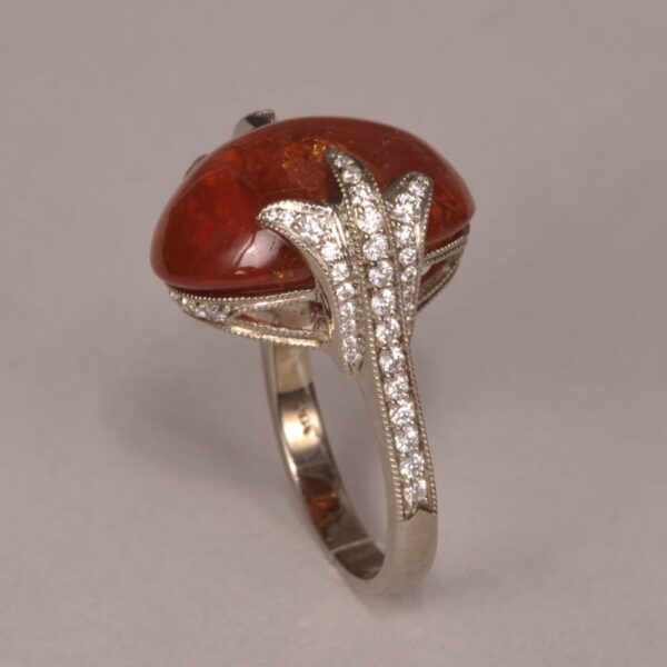 Cabochon spessartite and diamond ring, rare and special piece